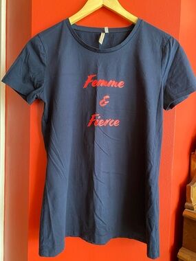 Banana Republic Navy Graphic Tee with Red "Femme & Fierce" Text Sz M